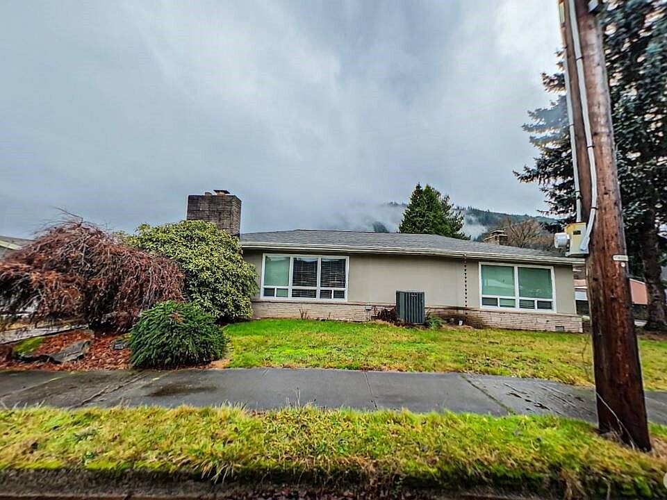 1st image of 283 Division Avenue