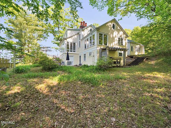 4th image of 13537 Lakeshore Dr