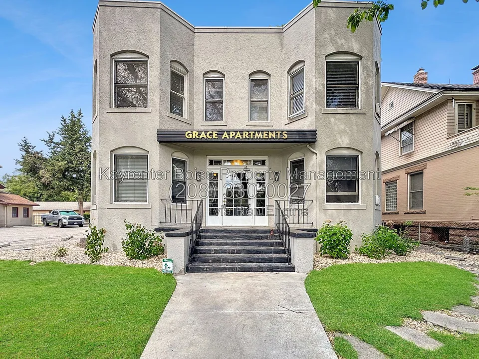 214 W Bannock St #1