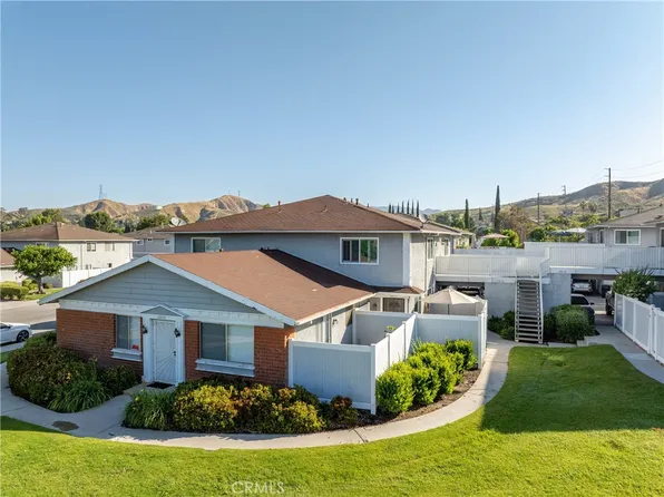 28034 Robin Ave Unit 42, Santa Clarita, CA 91350
