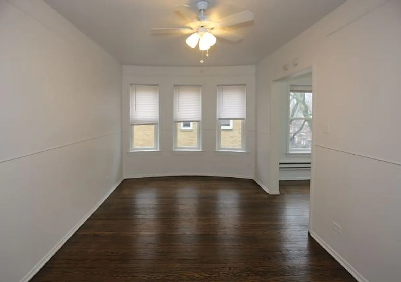 4501-4515 N Malden St — Photo 3
