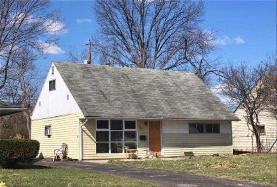 1st image of 501 W Virginia Cres