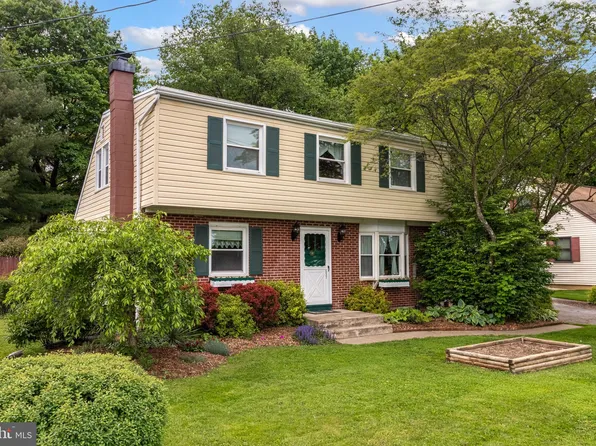 537 Puddintown Rd, State College, PA 16801