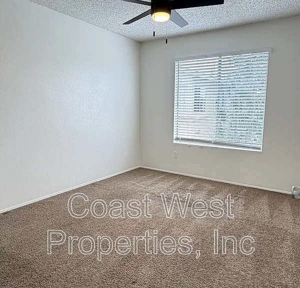 3539 Roosevelt St #E — Photo 6