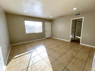 2711 Hollyhock Ln #C, Bakersfield, CA 93309