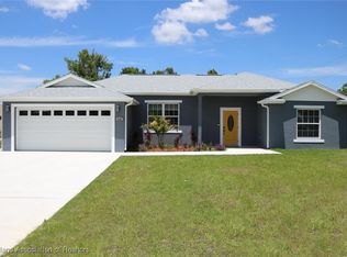 216 Grenada St NE, Lake Placid, FL 33852