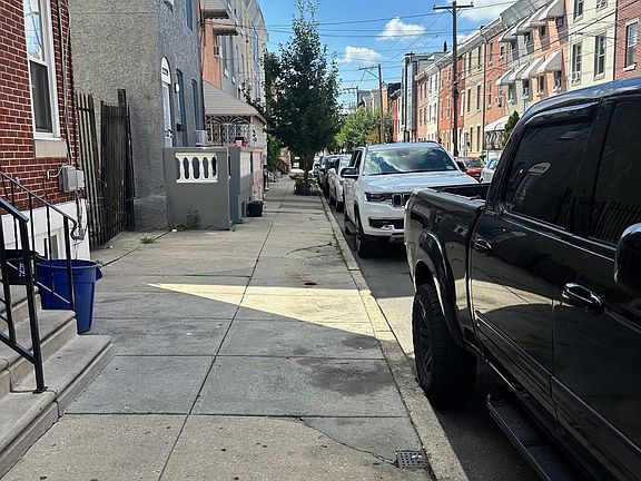 3rd image of 2235 N Hancock St
