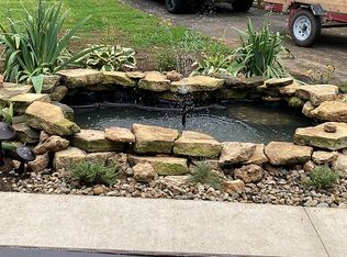 1285 Rockdale Rd, Dubuque, IA 52003