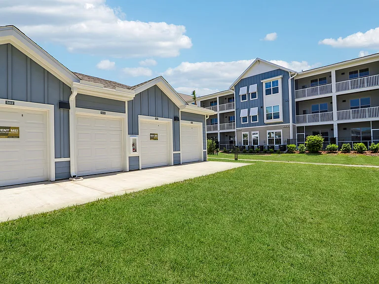 Velara Luxury Apartments — Photo 79