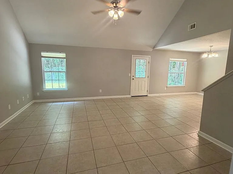 134 Kristins Dr — Photo 7