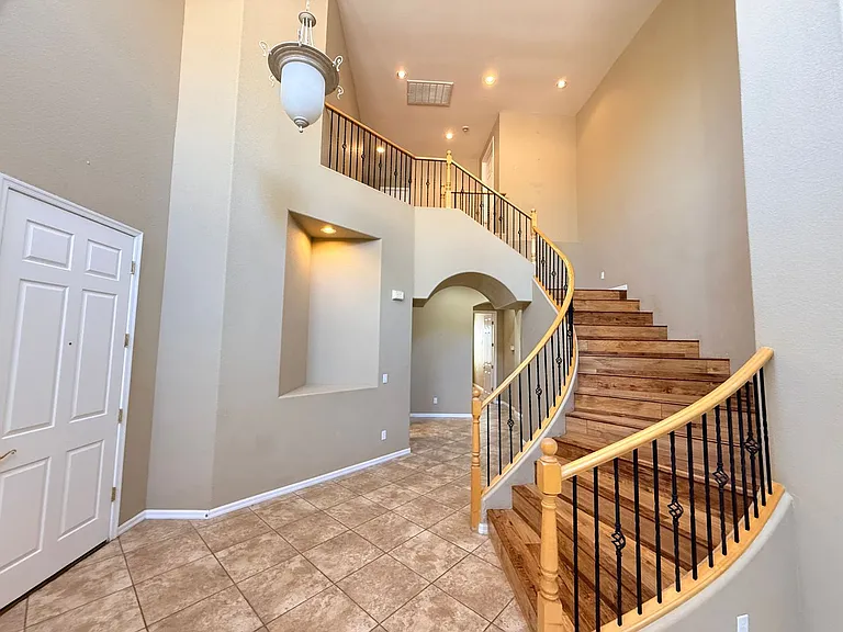 7743 Villa De La Paz Ave — Photo 7