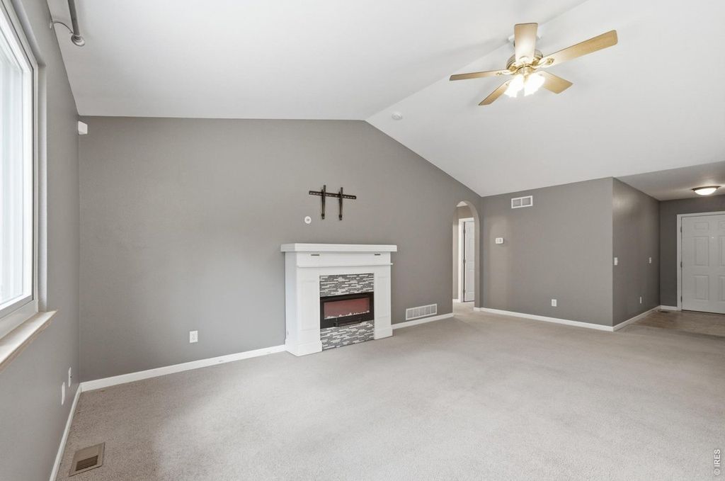 328 Brittlebush Dr