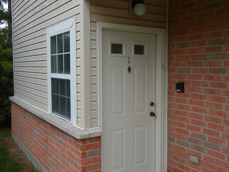 1st image of 2469 Heather Glen Ct APT 8