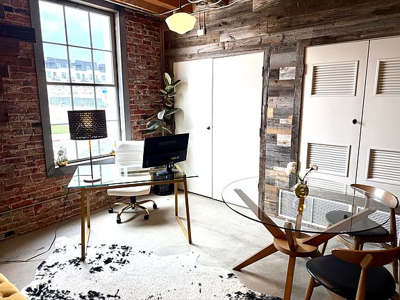 4th image of 305 S Kalorama St Suite B