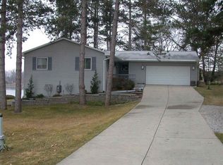 11113 Pinewood Dr, Jerome, MI 49249
