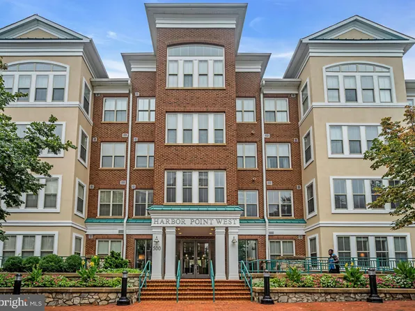 500 Belmont Bay Dr Unit 105, Woodbridge, VA 22191