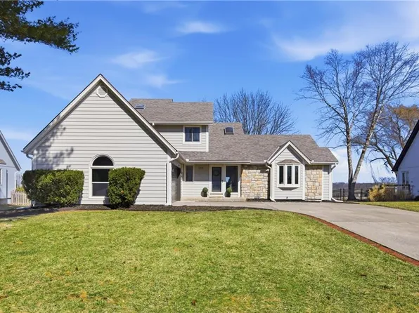 220 SW Green Teal St, Lees Summit, MO 64082