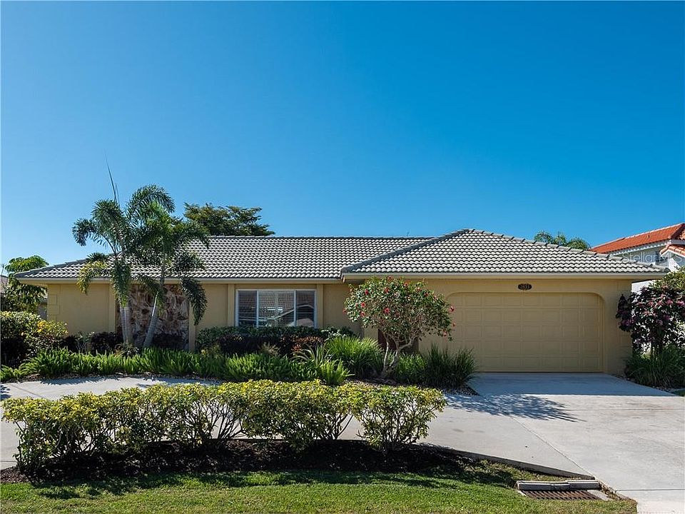 1st image of 2833 Don Quixote Dr