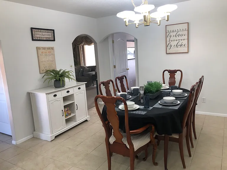 W Sherwood Dr — Photo 8