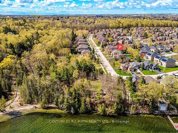 3rd image of 112 Crimson Ridge Rd