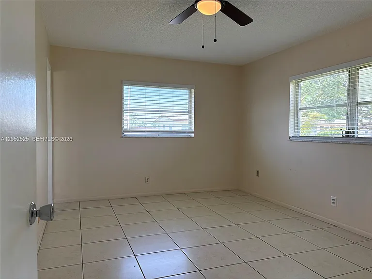 7305 NW 4th Pl #201 — Photo 7