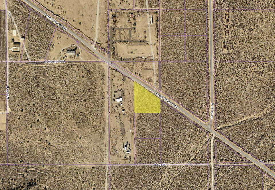 2nd image of 9462 Fort Tejon Rd