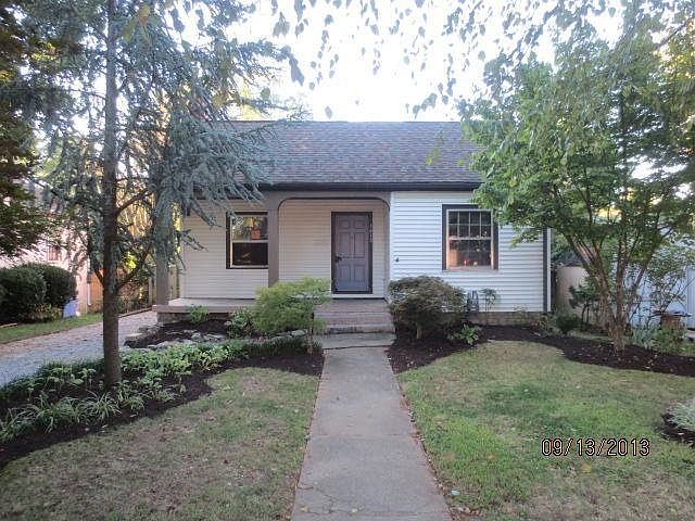 2nd image of 1612 Glover Ave