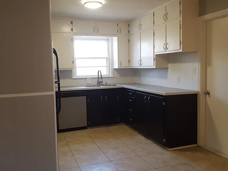 3139 N Coolidge Ave — Photo 6
