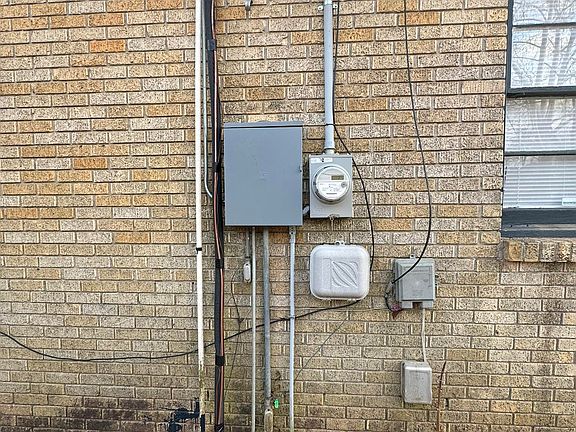 5th image of 11420 David O Dodd Rd