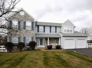 112 Summer Ridge Dr, Lansdale, PA 19446