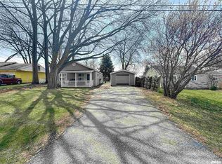 1018 Jones St, Le Claire, IA 52753
