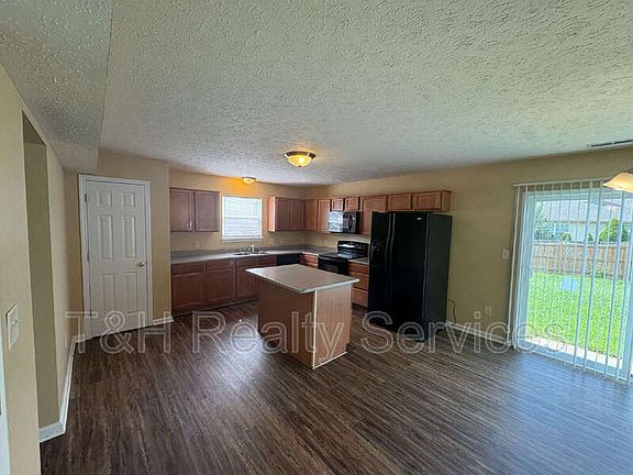 5th image of 11553 Brook Crossing Ln