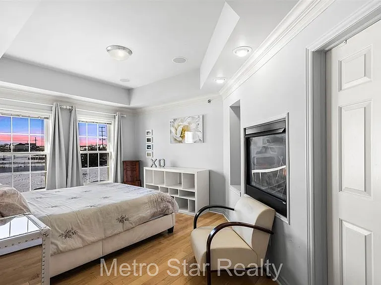 120 N Village Way — Photo 10