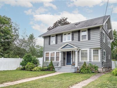 1960 Chapel St, New Haven, CT, 06515