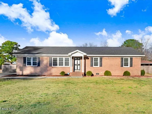 2157 Crescent Drive, Kinston, NC 28504