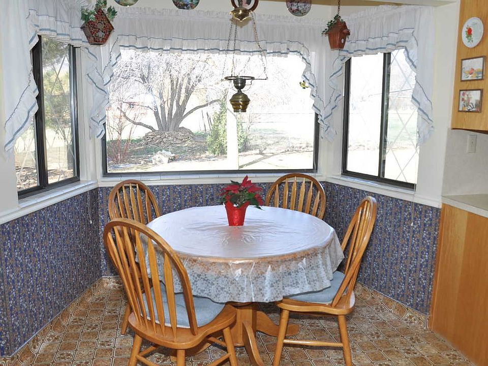 Breakfast Nook