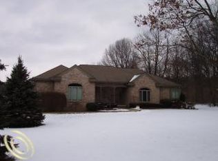 10290 Clark Rd, Davisburg, MI 48350