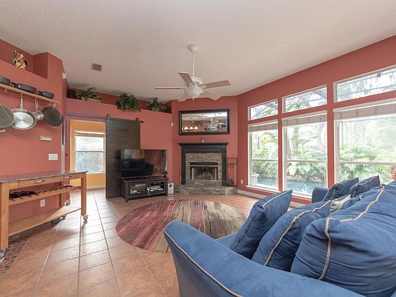 3rd image of 5266 Camelot Forest Dr