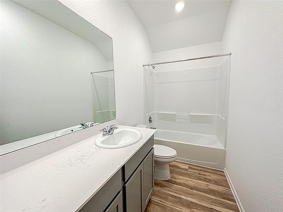 5th image of 31531 Beacon Dr