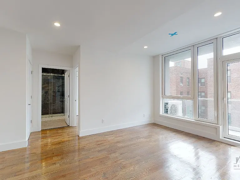 13828 Queens Blvd #4L — Photo 8