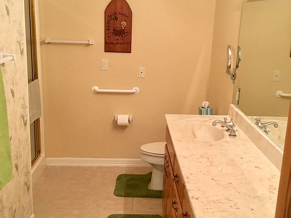 Master bath/ double sinks