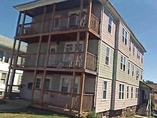 32 Dartmouth St #2, Worcester, MA 01604
