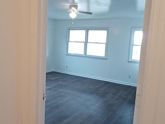 4th image of 34 Bloodworth Ct #34