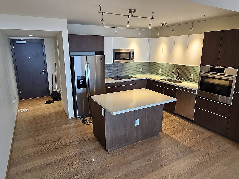 1st image of 888 Kapiolani Blvd