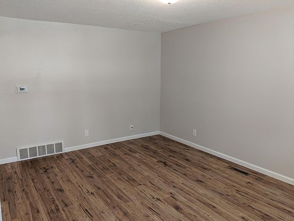 2nd image of 5145 Botsford Dr