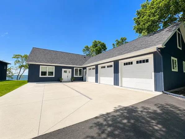 13540 Indian Beach Rd, Spicer, MN 56288