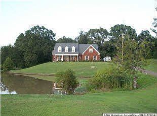 2nd image of 103 Ridge Lakes Cv