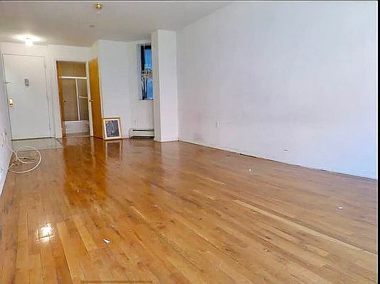 2nd image of 538 W 50th St APT 4E