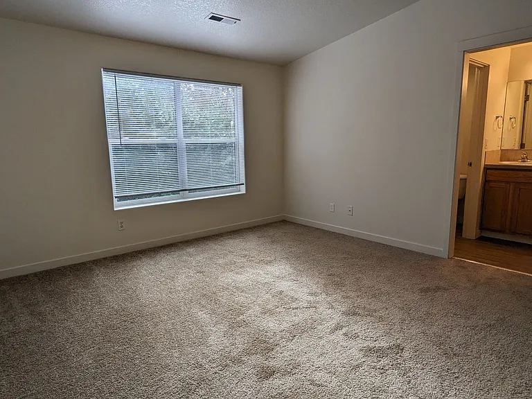 Halsey East Townhomes — Photo 79