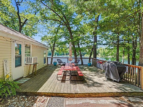 3rd image of 8905 E Acorn St